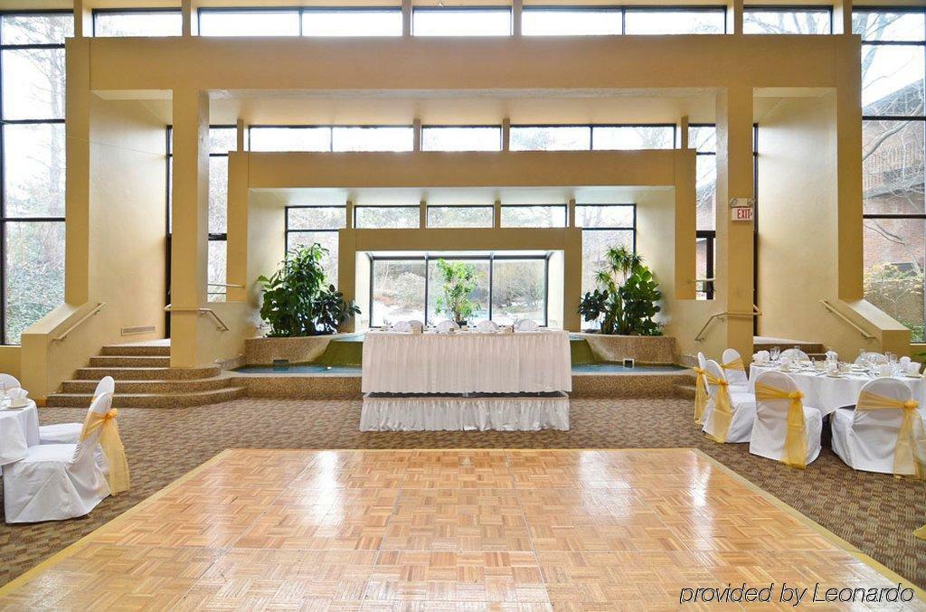 Clock Tower Resort And Conference Center - Rockford Ngoại thất bức ảnh